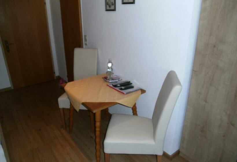 חדר סטנדרט, Gästehaus Zum Tauern