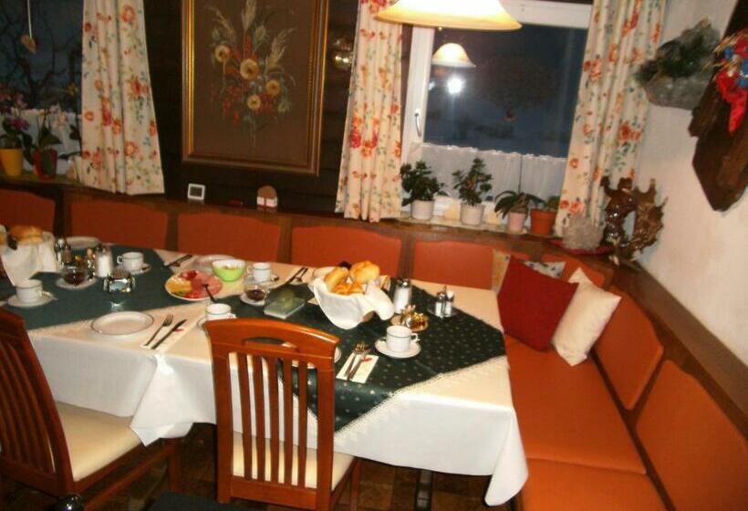 חדר סטנדרט, Gästehaus Zum Tauern