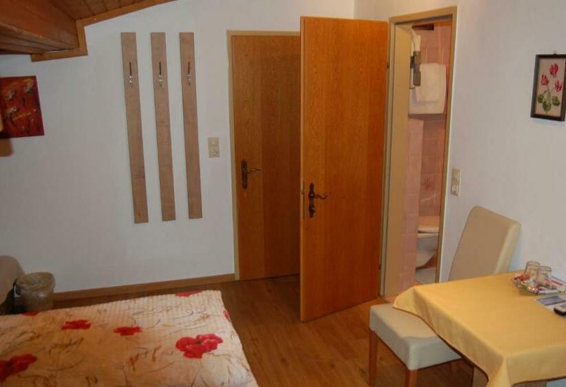 חדר סטנדרט, Gästehaus Zum Tauern