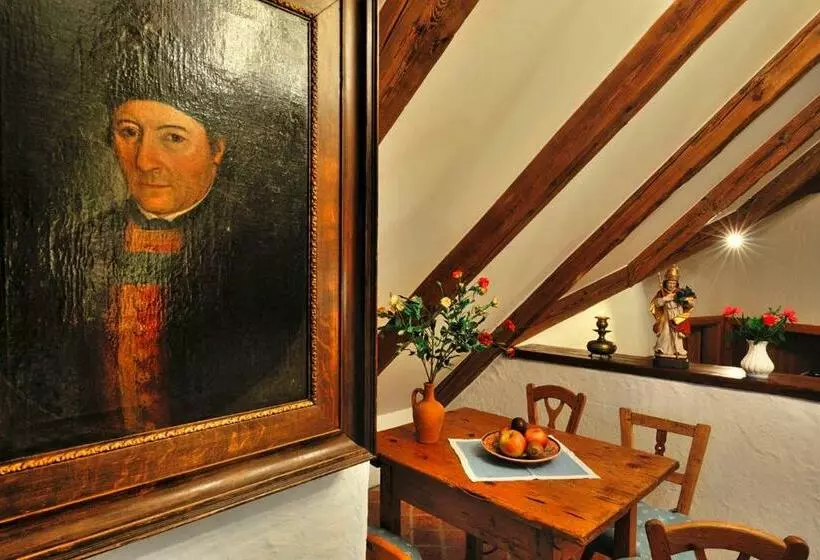 スイート, Herberge An Der Nikolauszeche