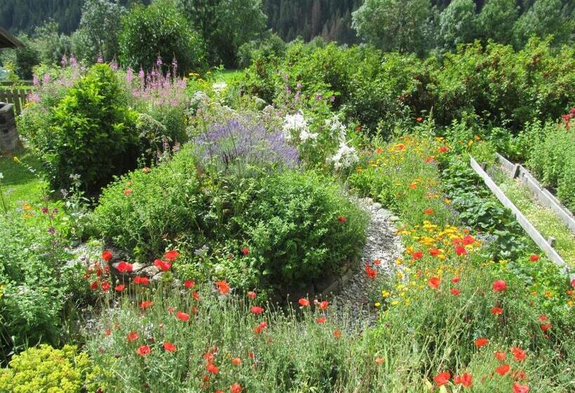 带1个卧室的带阳台的公寓, Klampererhof