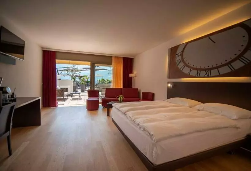 سوئیت جونیور با تراس, La Meridiana, Lake & Spa