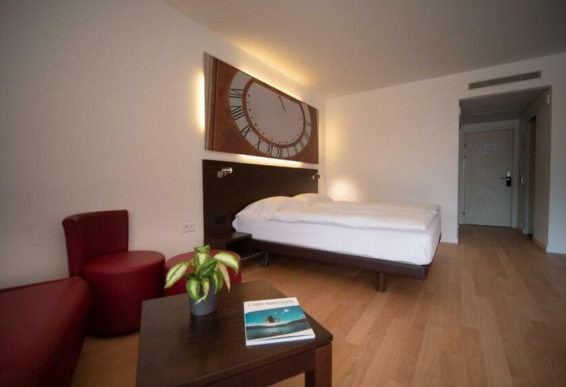 Полулюкс Одноместный с Террасой, La Meridiana, Lake & Spa
