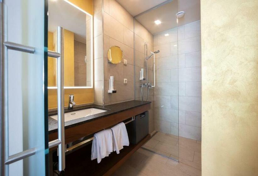 Номер Стандарт, Restaurant Allmer