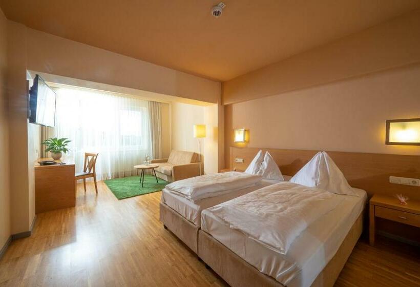 Номер Стандарт, Restaurant Allmer