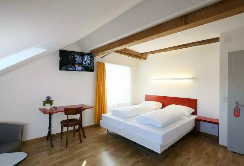 Chambre Standard, Roter Ochsen