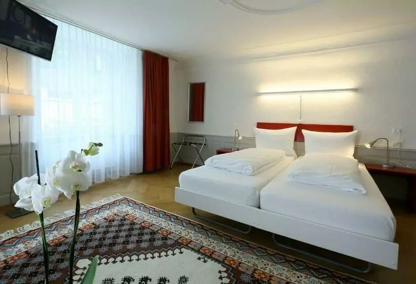 Junior Suite, Roter Ochsen