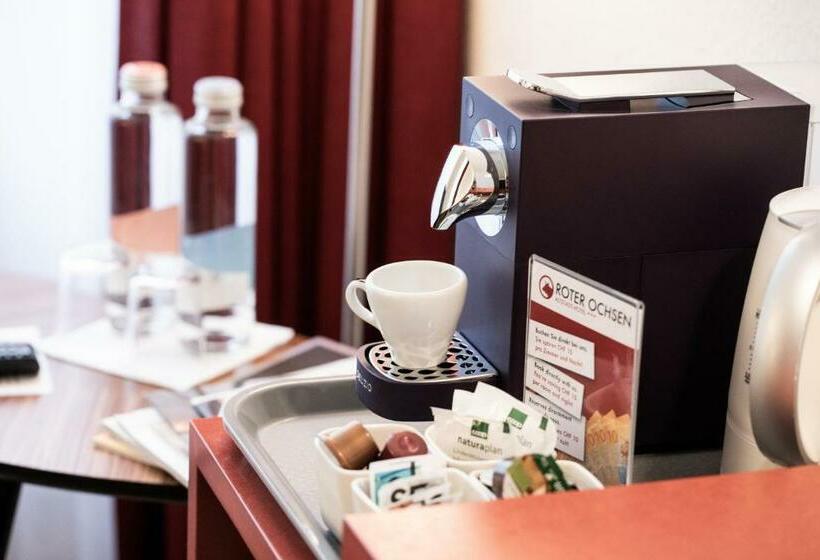 جناح جونيور, Roter Ochsen