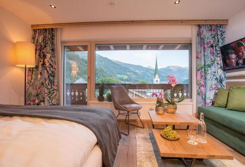 수피리어 룸, Tipotsch