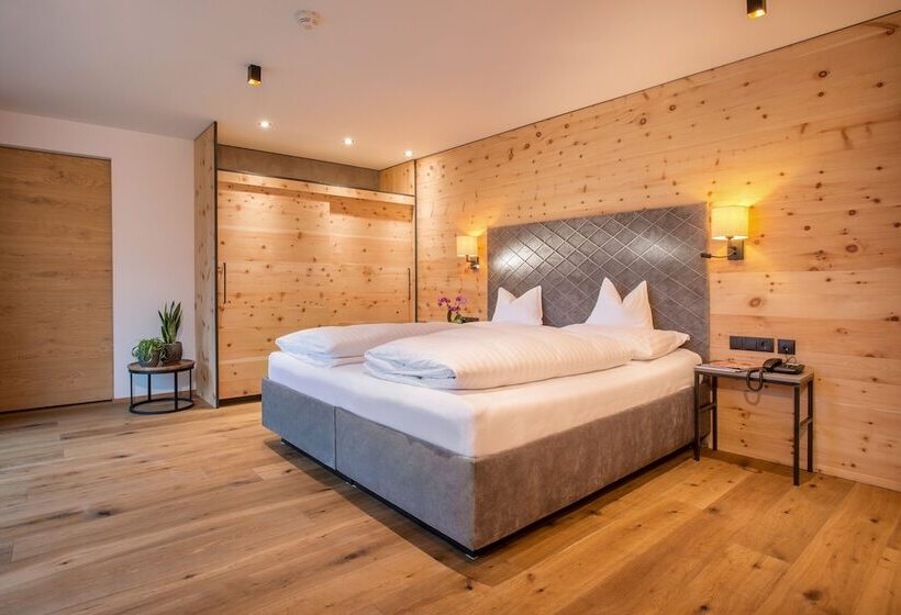 Family Suite, Tipotsch