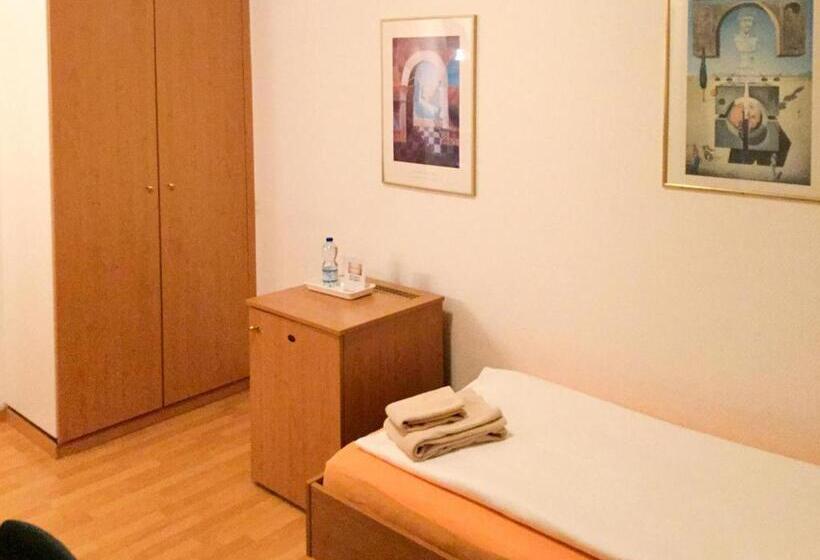 חדר סטנדרד יחיד חדר אמבטיה משותף, Zur Au