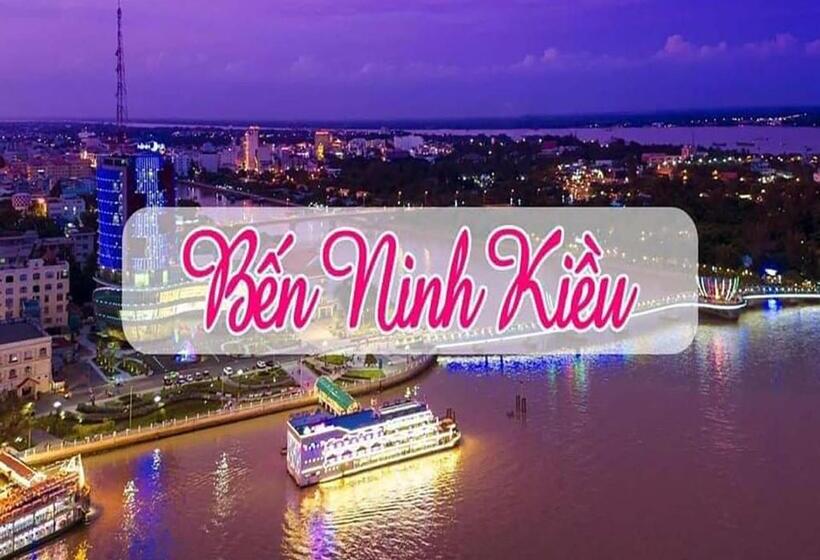 اتاق استاندارد, Khách Sạn Thu Nguyễn   Ngay Bến Ninh Kiều, Chợ đêm