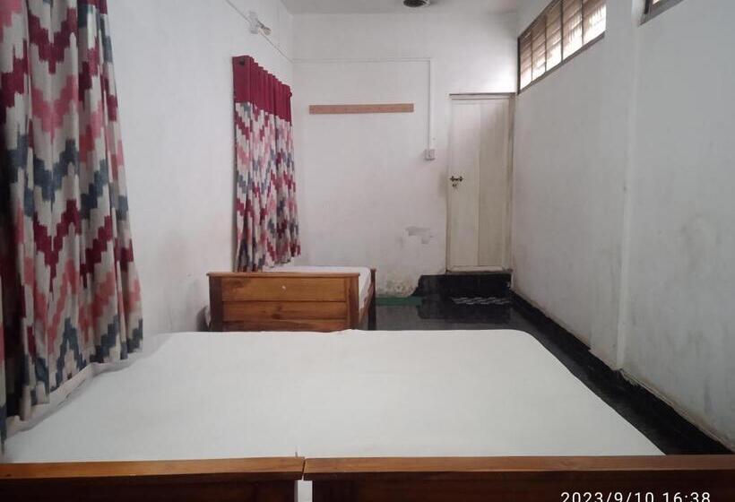 스탠다드 트리플 룸, Layali Ooty Transit Lodging