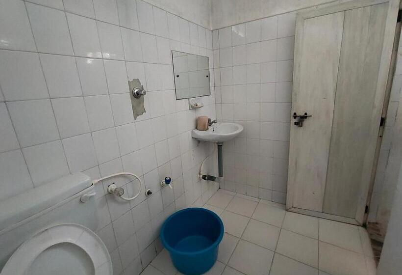 스탠다드 트리플 룸, Layali Ooty Transit Lodging