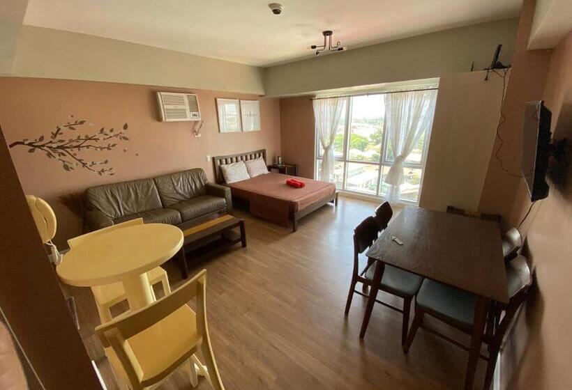 استودیوی استاندارد, Abreeza Chills Place T1 1105