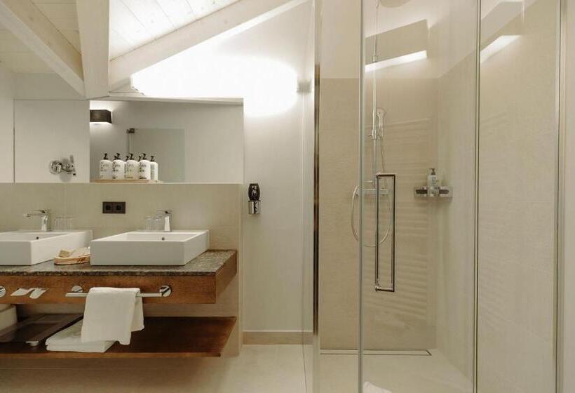 غرفة قياسية مزوَّدة بشُرفة, Familien Natur Resort Moar Gut