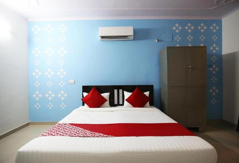 غرفة كلاسيكية ثلاثية, O Royal Guest House