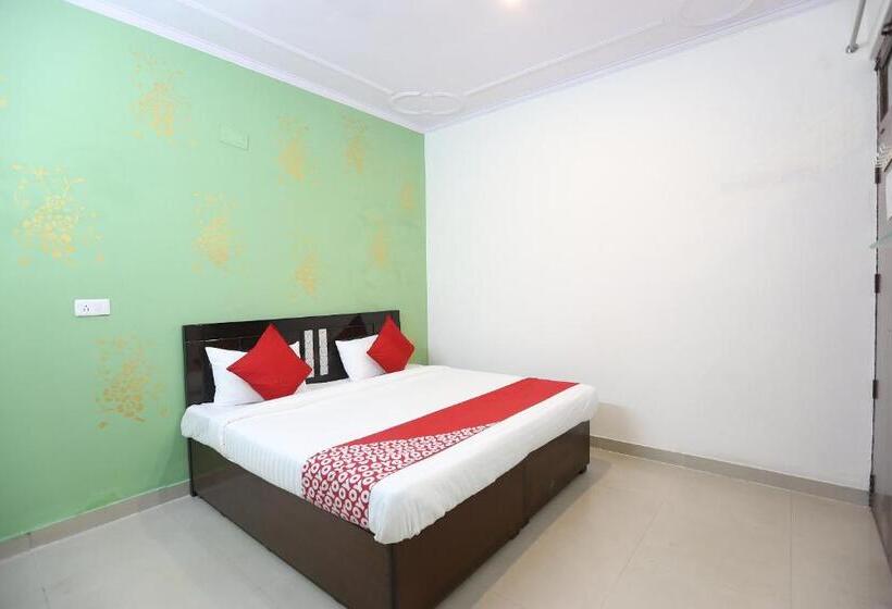 غرفة كلاسيكية ثلاثية, O Royal Guest House