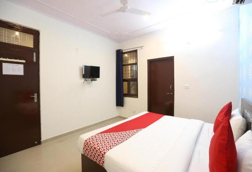 غرفة كلاسيكية ثلاثية, O Royal Guest House