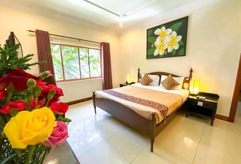 キングサイズベッドのデラックスルーム, Maison Arnica Hotel & Restaurant