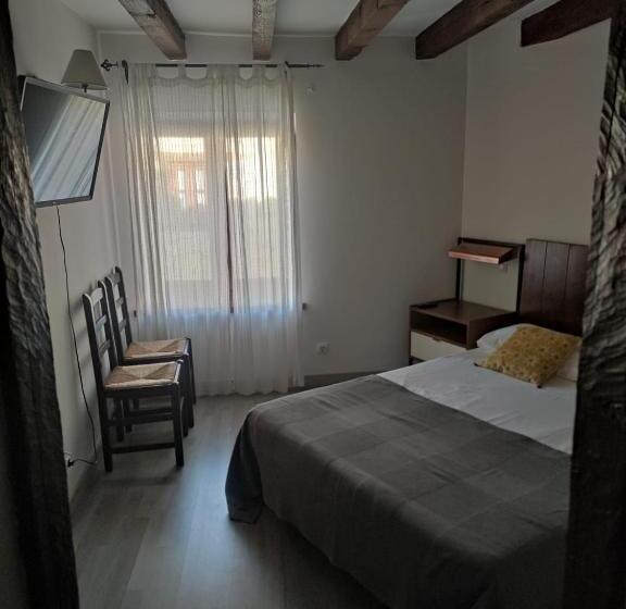 スタンダードルーム, Papamoscas