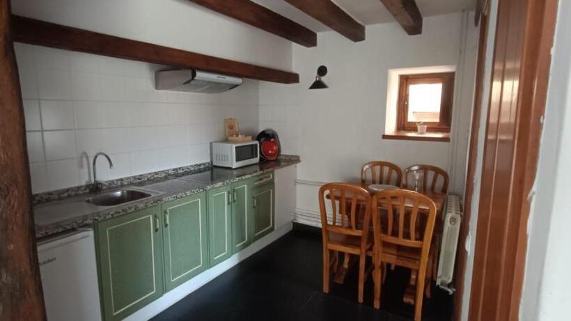 スタンダードルーム, Papamoscas