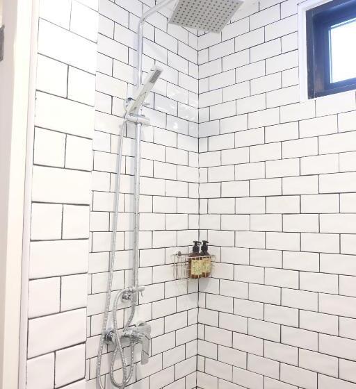 Quarto Estandar com Sacada, B3 House