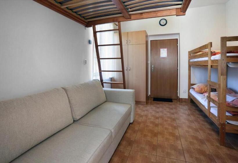 דירת חדר, Penzion Skála