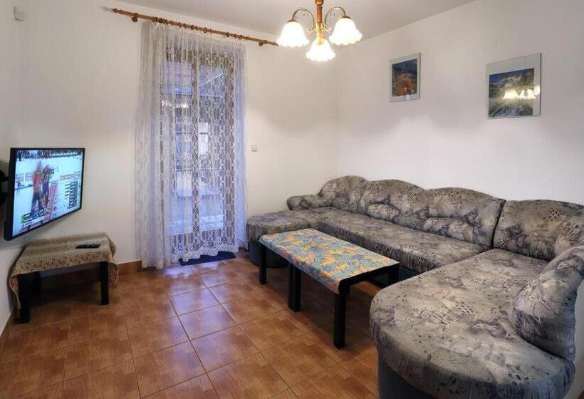 דירה בת חדר שינה 1 עם מרפסת, Penzion Skála