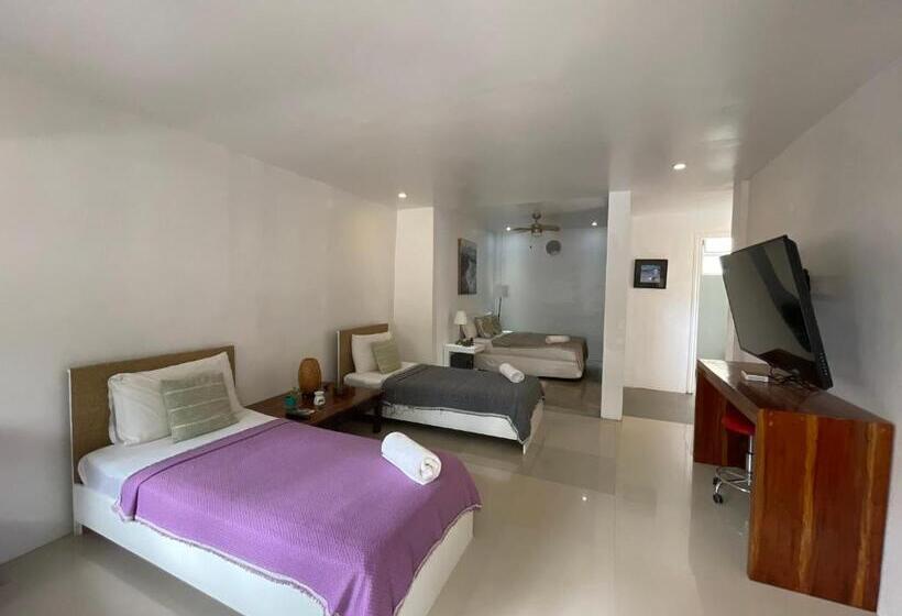 اتاق لوکس چهار تخته, Everrich Boutique Resort Boracay