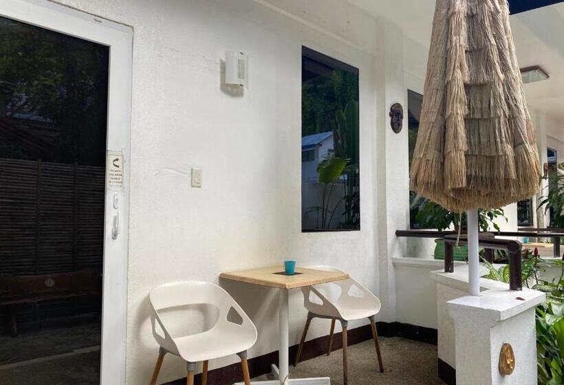 اتاق استاندارد سه نفره, Everrich Boutique Resort Boracay