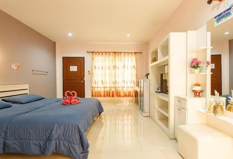 디럭스 스튜디오, Pennaung Resort