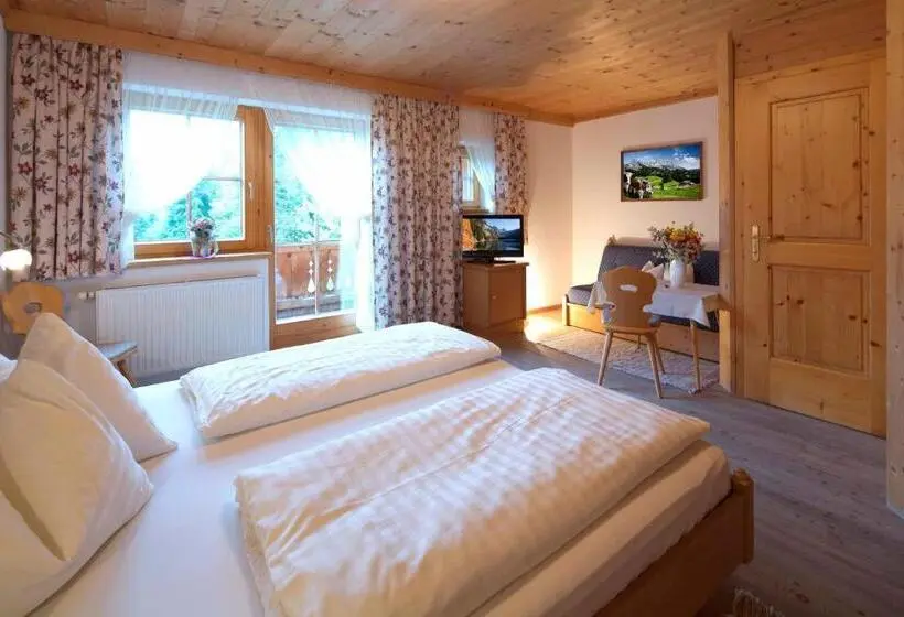 スタンダードトリプルルーム, Gasthof Pension Lohfeyer