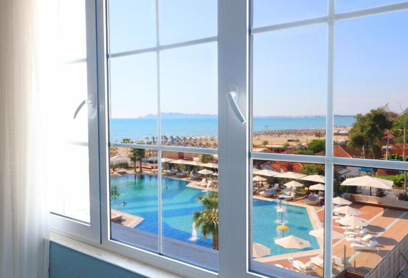 חדר סטנדרט נוף לבריכה, Porta Kavalja