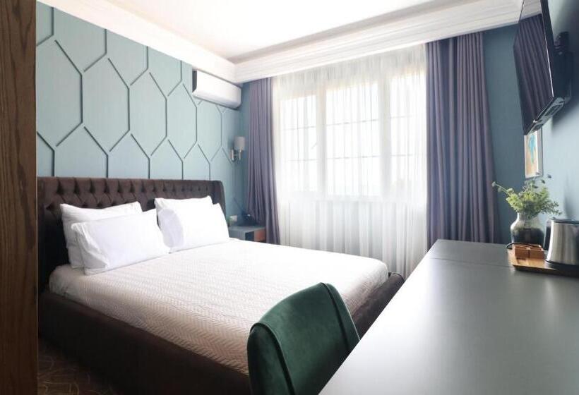 חדר סטנדרט נוף לבריכה, Porta Kavalja