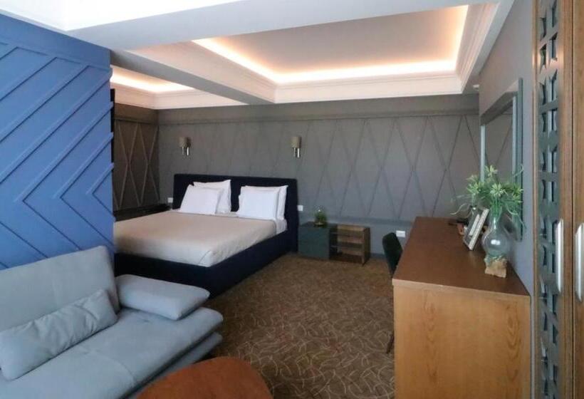 חדר דחוקס עם מיטת קינג, Porta Kavalja