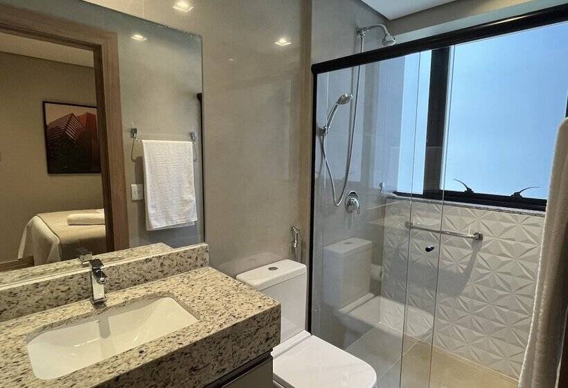 디럭스 스튜디오, Life Residence