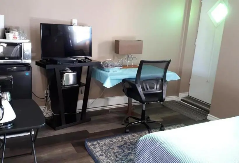 Standard-huone Parveke, Nipigon Travelers Motel