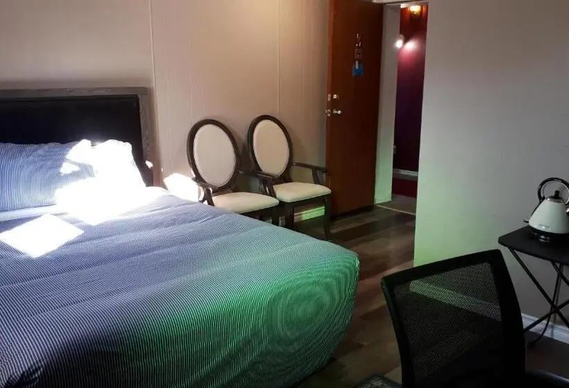 Standard-huone Parveke, Nipigon Travelers Motel