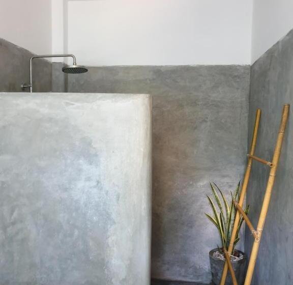 스탠다드 룸, Julianu