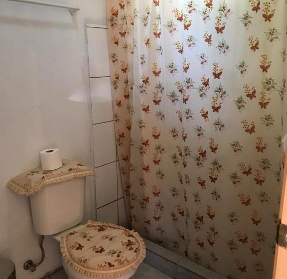 マウンテンビュースタンダードルーム, Monte Campamento Hostel