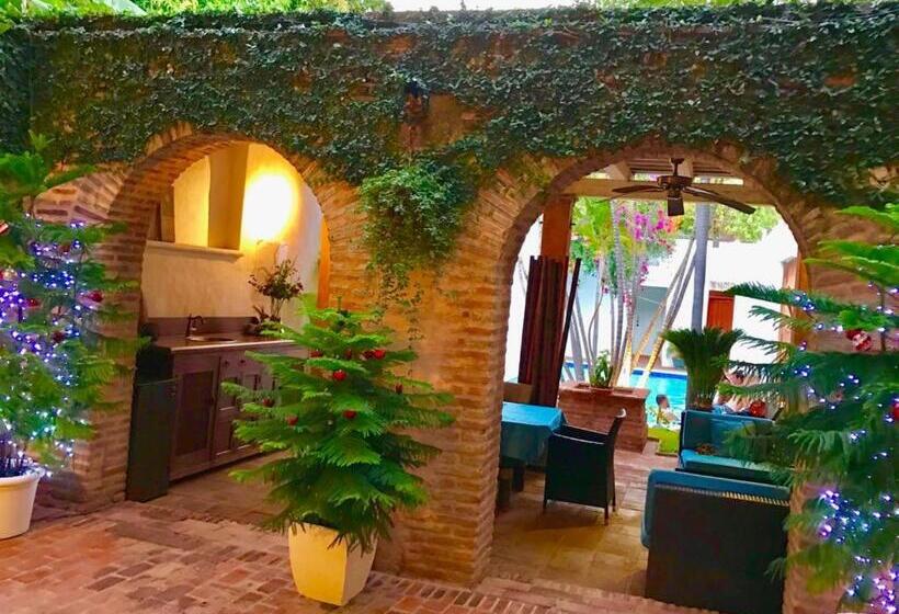 آپارتمان 1 خوابه, The Sanctuary