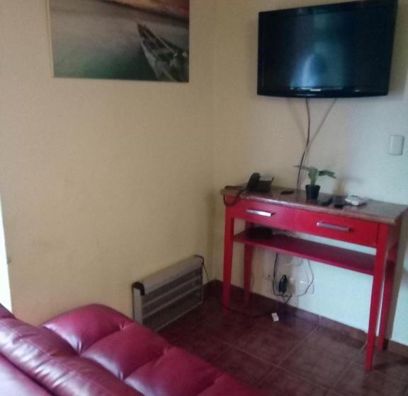 آپارتمان 1 خوابه, The Sanctuary