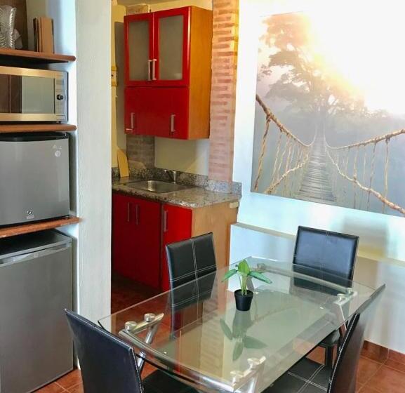 آپارتمان 1 خوابه, The Sanctuary