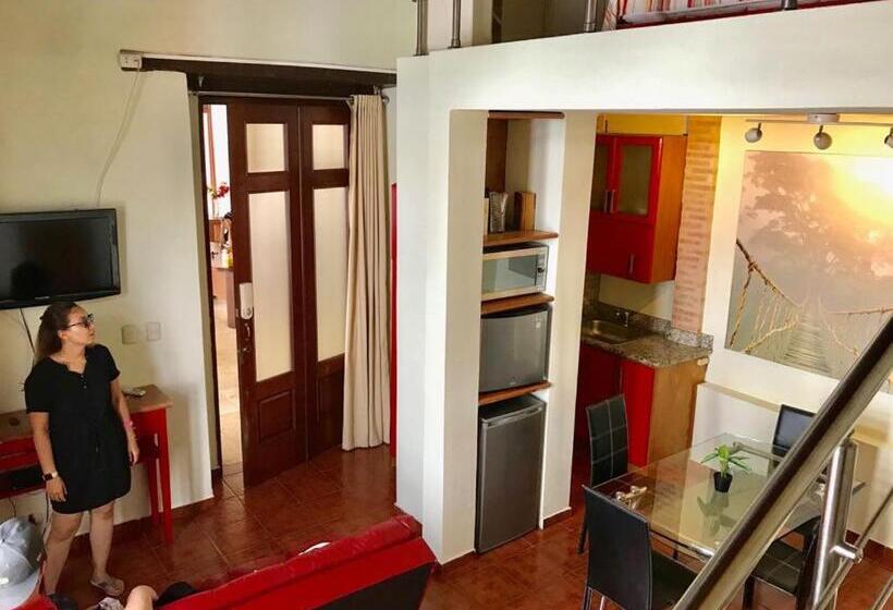 آپارتمان 1 خوابه, The Sanctuary