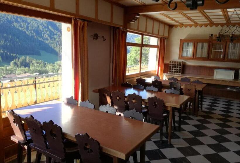 Семейный Номер, Chalet Les Cimes