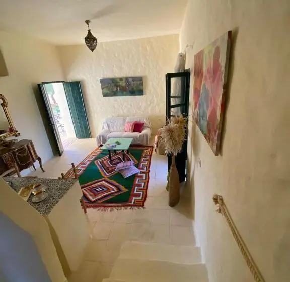 プールビュージュニアスイート, Dar Oueghlani   Maison D Hôtes