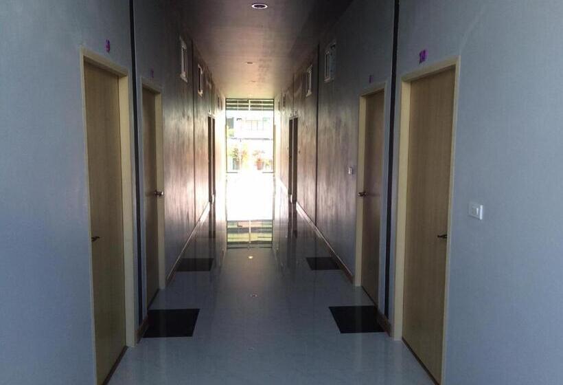 חדר סטנדרט, Ma Der Bua