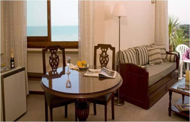 جناح, Terrazas Club