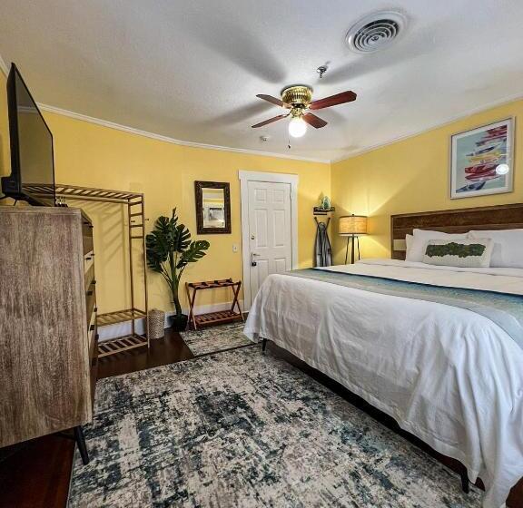 غرفة ديلوكس سرير كينج, Vinoy House